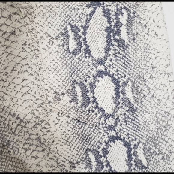 Joes “The Luna” high rise snake pattern - Picture 4 of 9